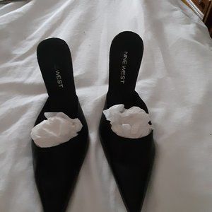Nine West Black Slides